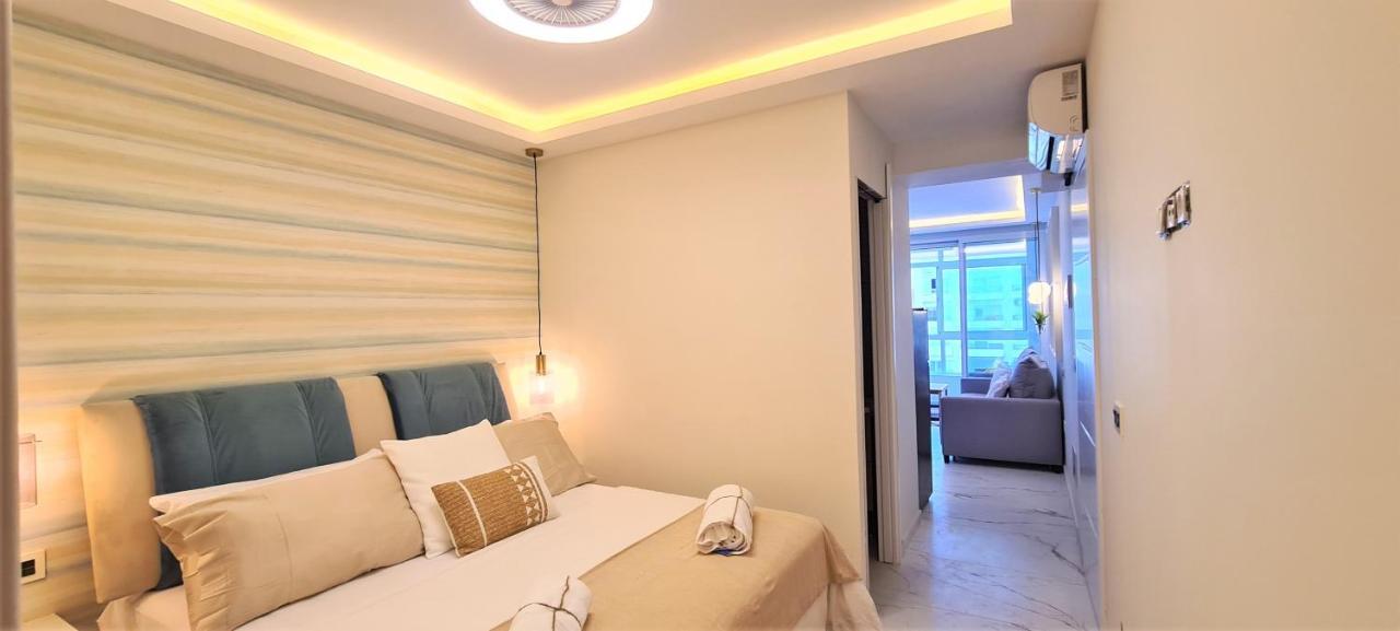 Apartment Linea De Playa Estepona Eksteriør billede